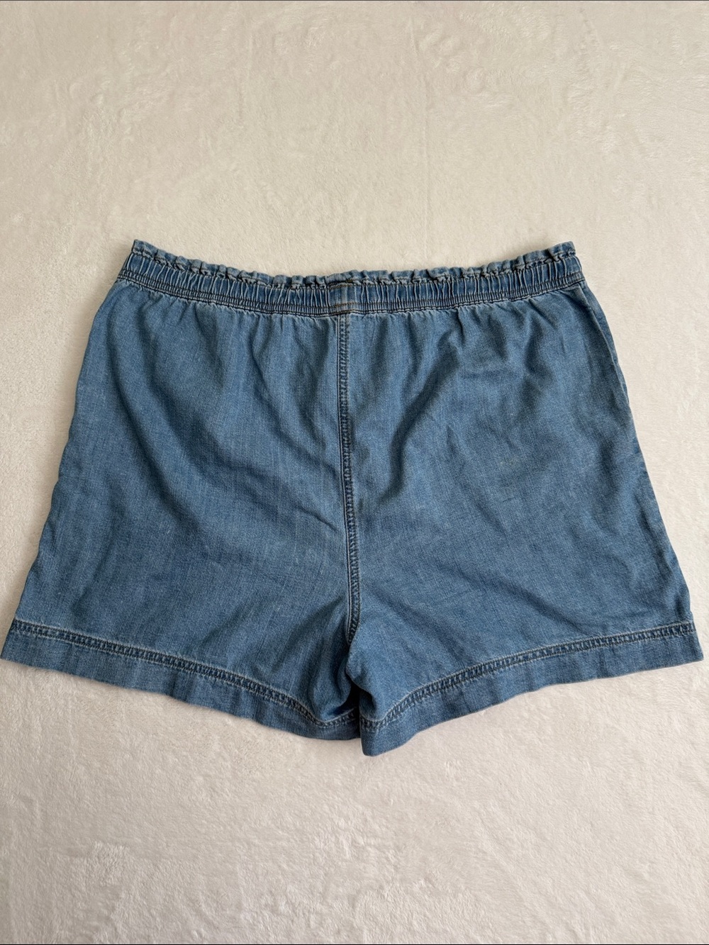Tommy Bahama Light Blue Denim Drawstring Women's Shorts - Picture 3 of 5